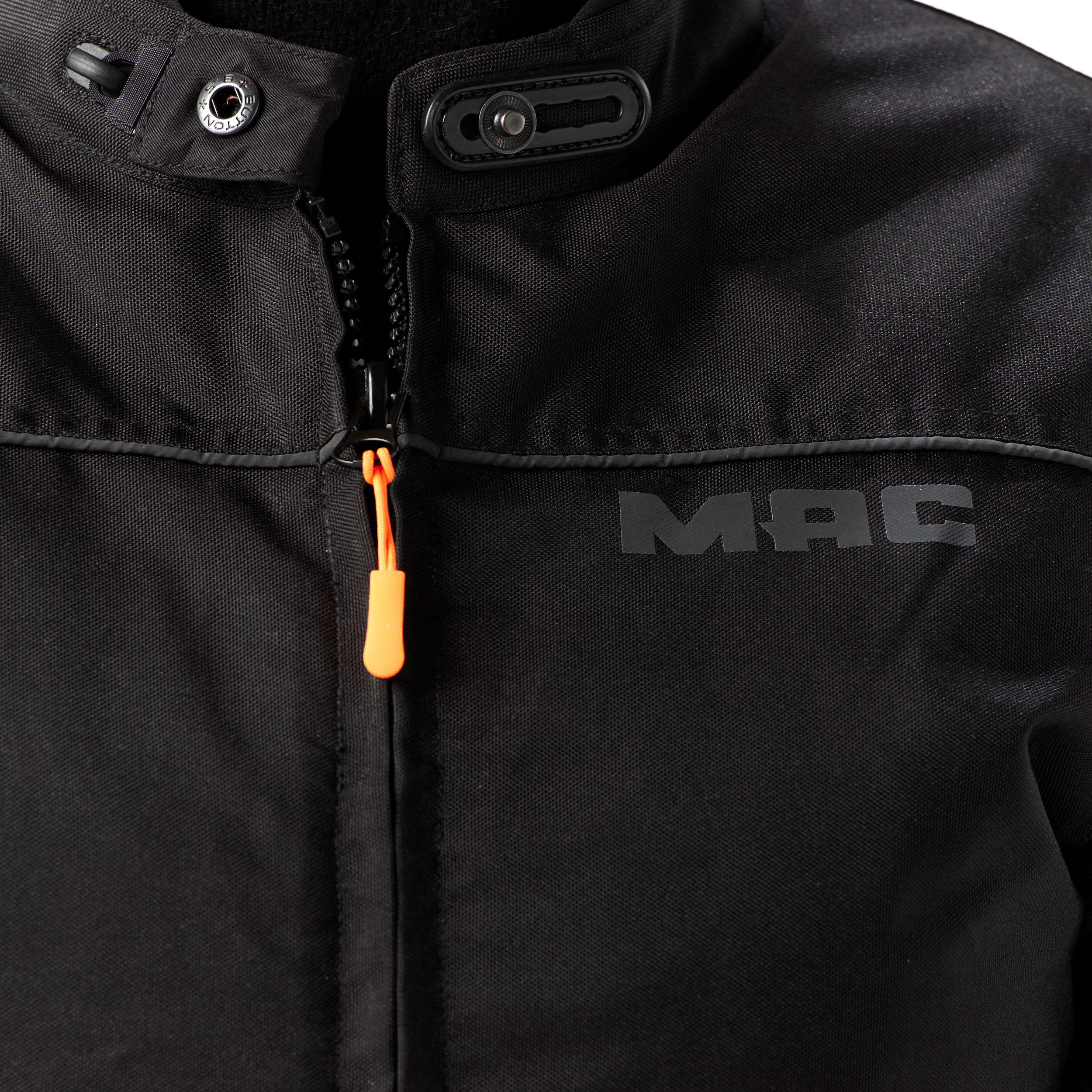 CAMPERA_MAC_CARDINAL_MUJER_BLACK3.jpg