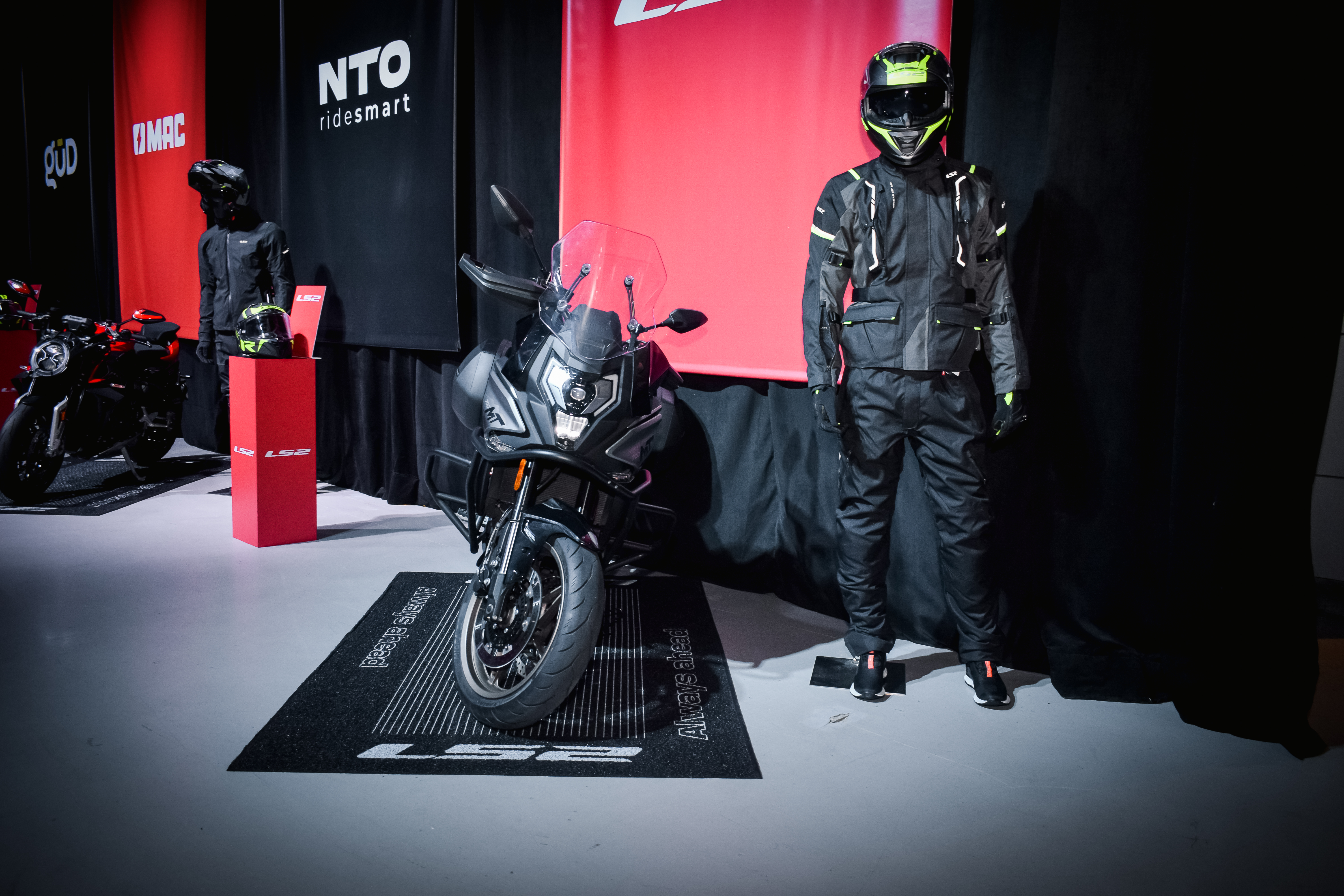 Servicom Global (141).jpg