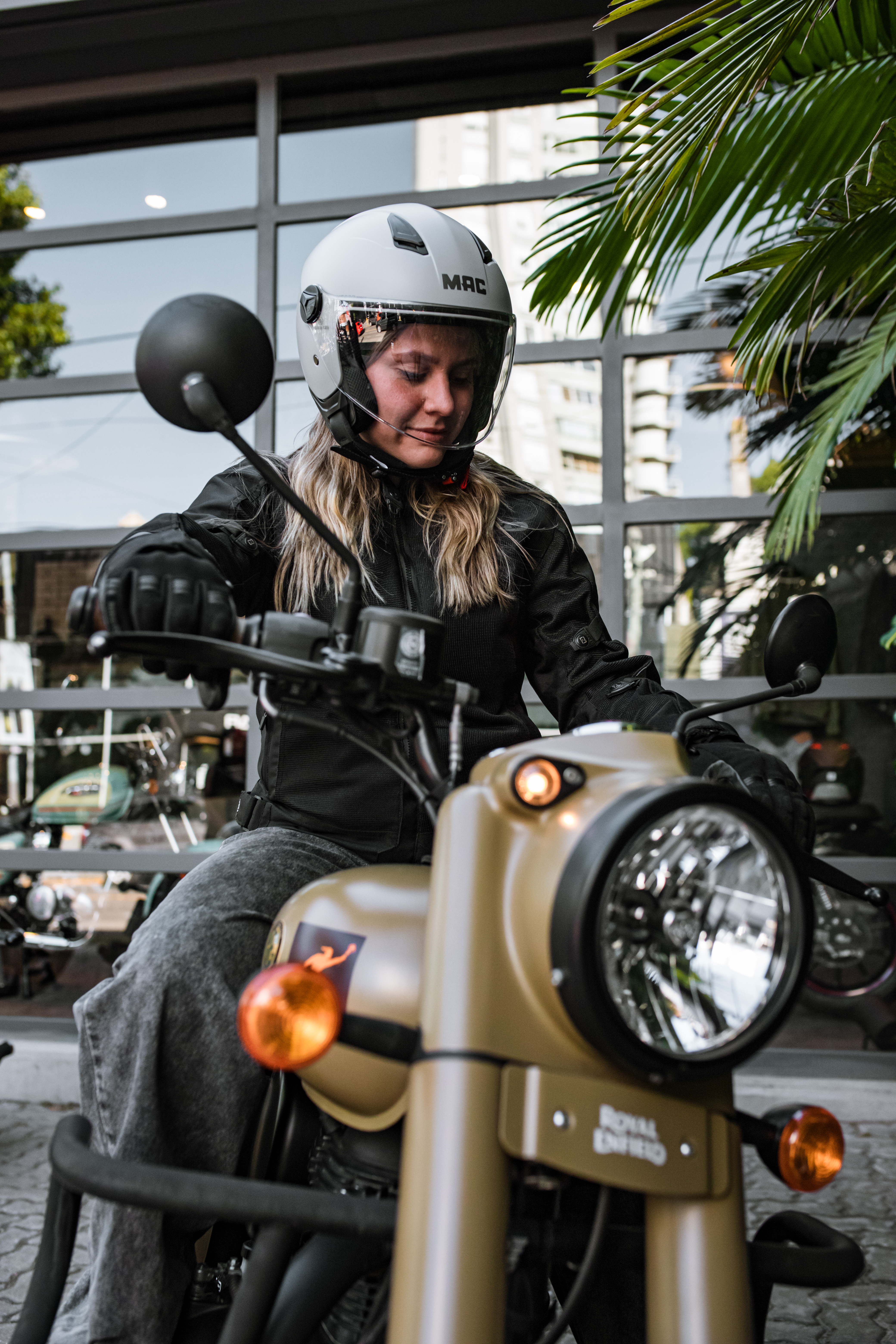 1224.LANZAMIENTOS MAC.260.jpg