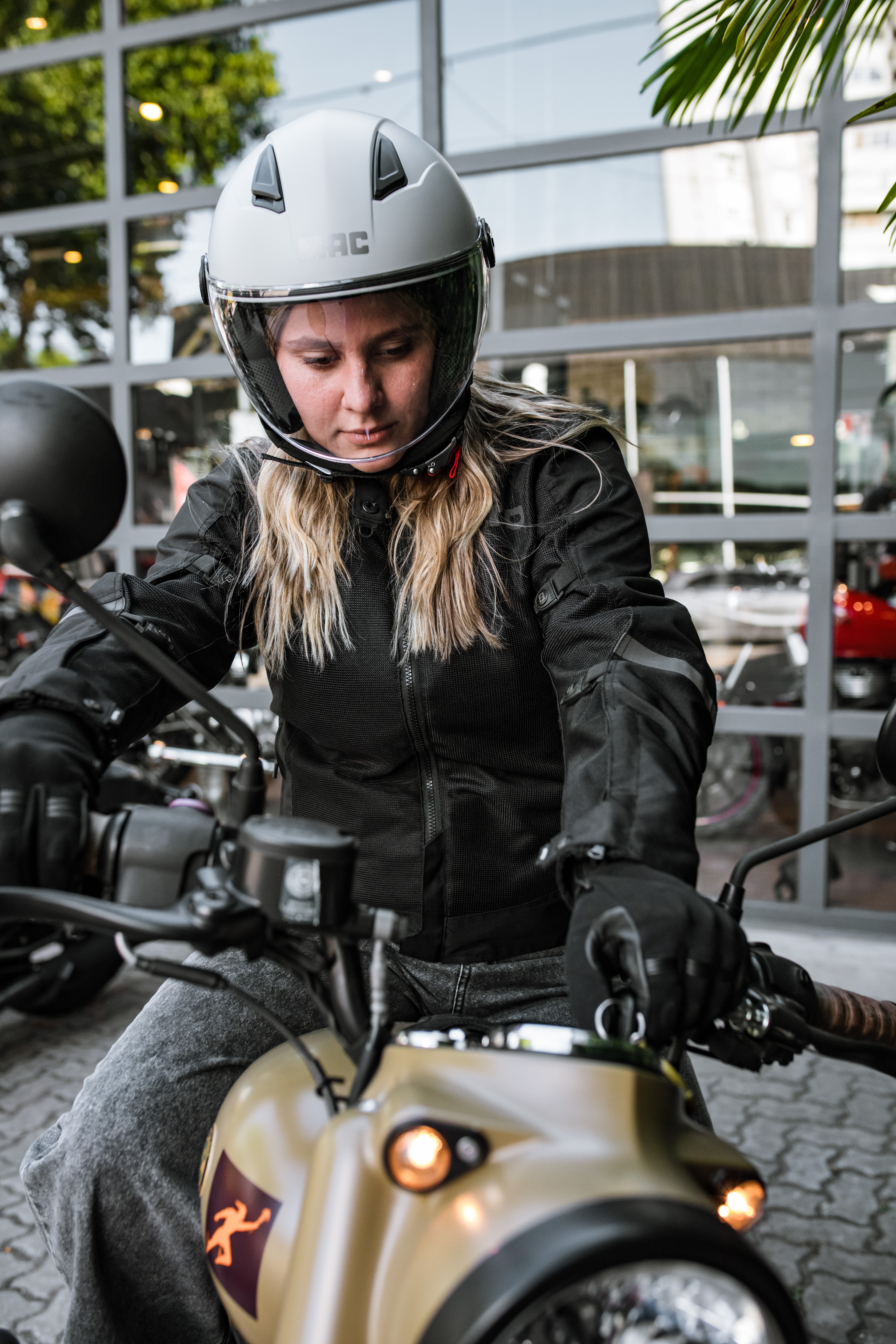 1224.LANZAMIENTOS MAC.264.jpg