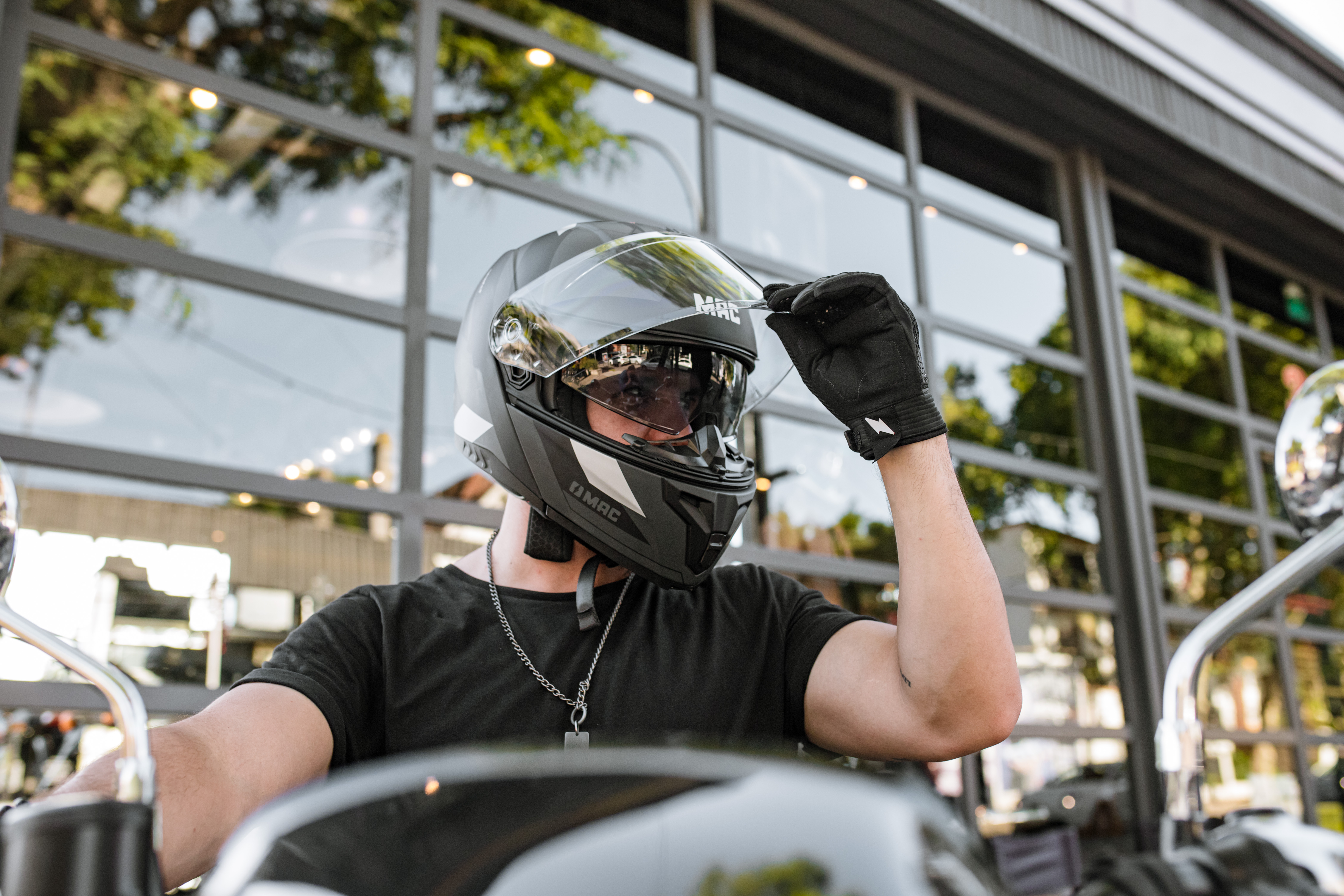 1224.LANZAMIENTOS MAC.450.jpg