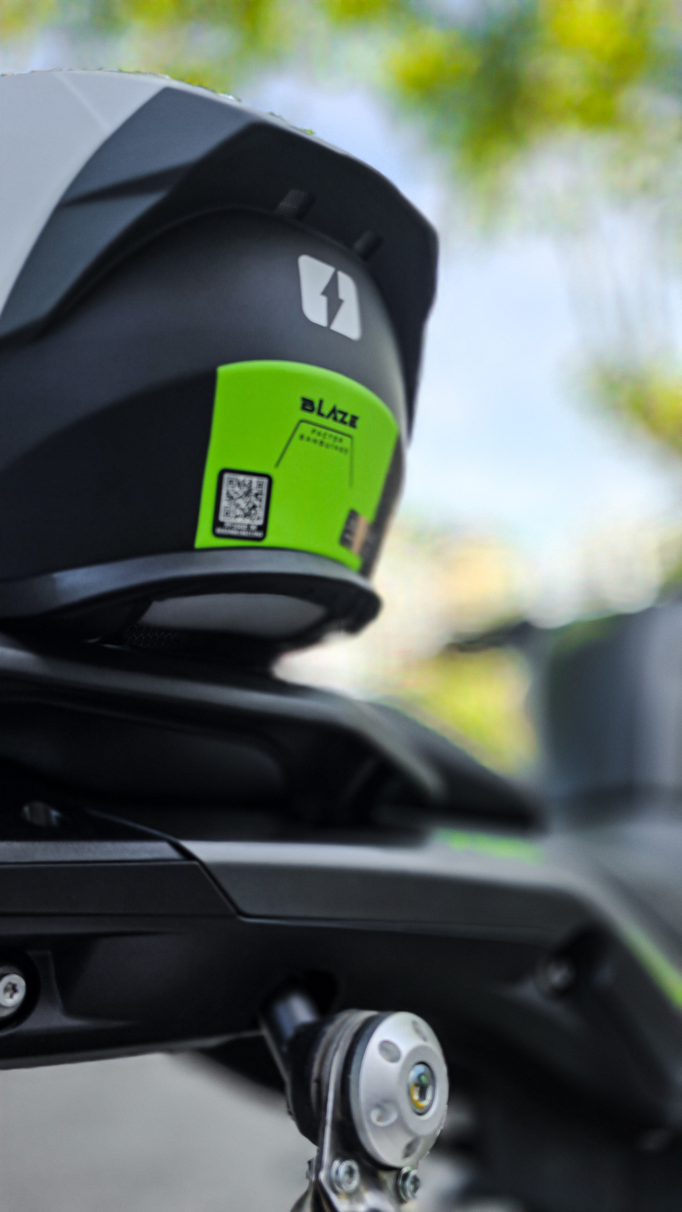 BLAZE MONARCH YLW-05-2.jpg