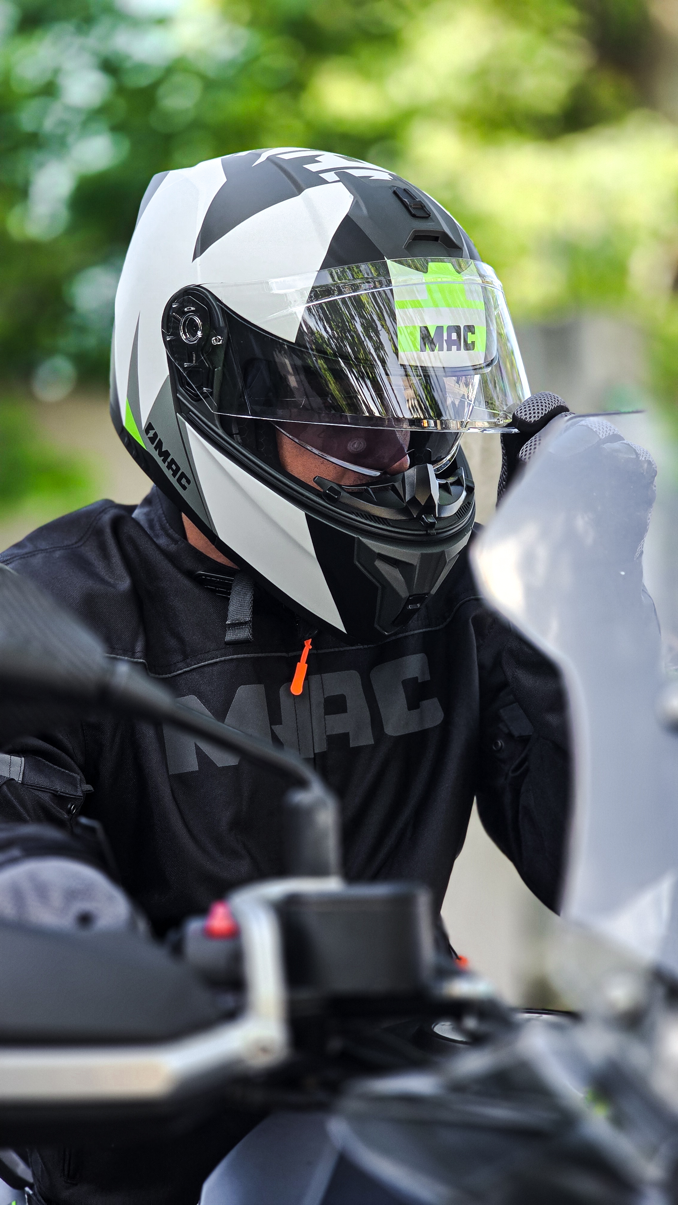 BLAZE MONARCH YLW-09-2.jpg