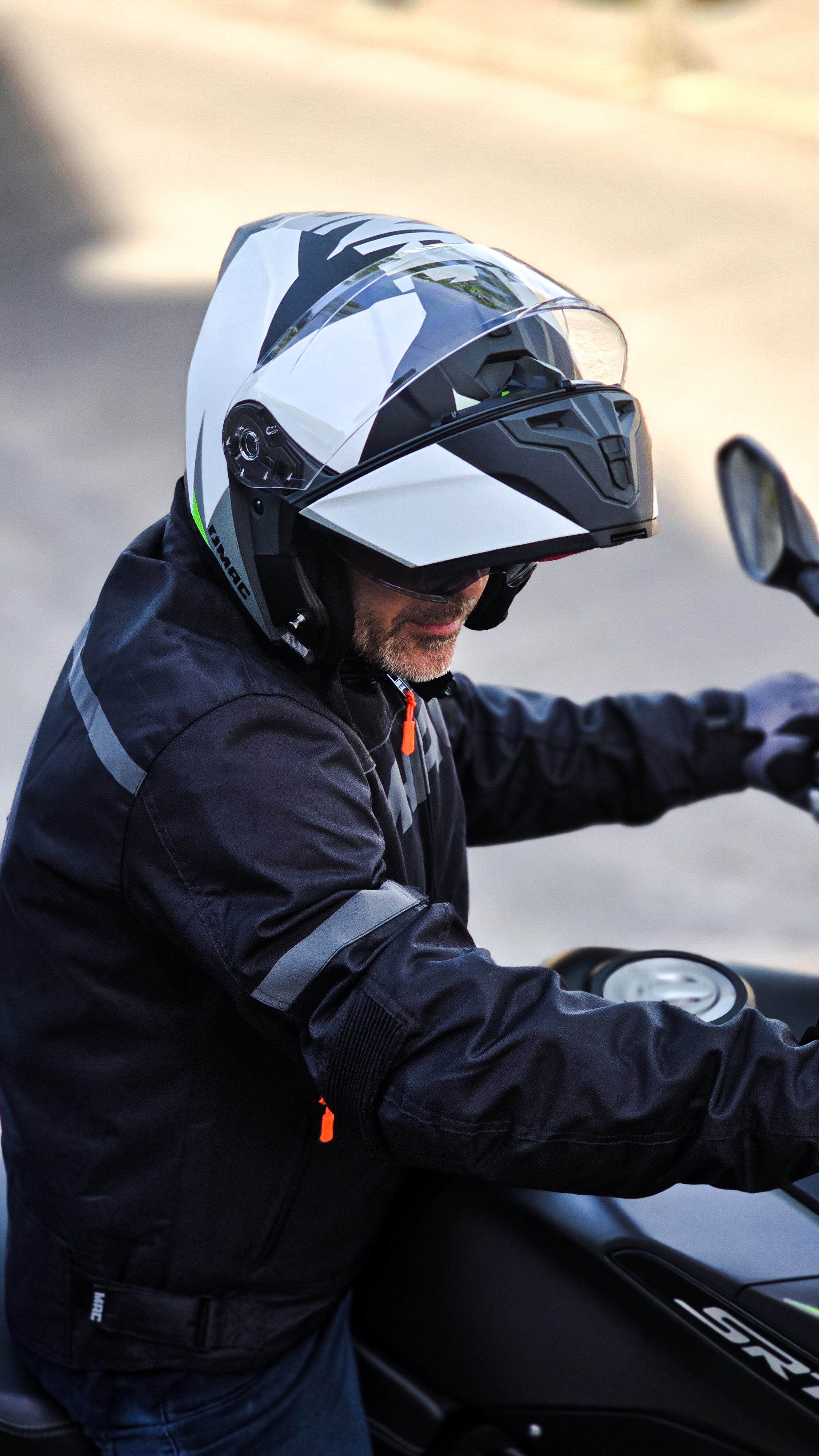 BLAZE MONARCH YLW-12-2.jpg