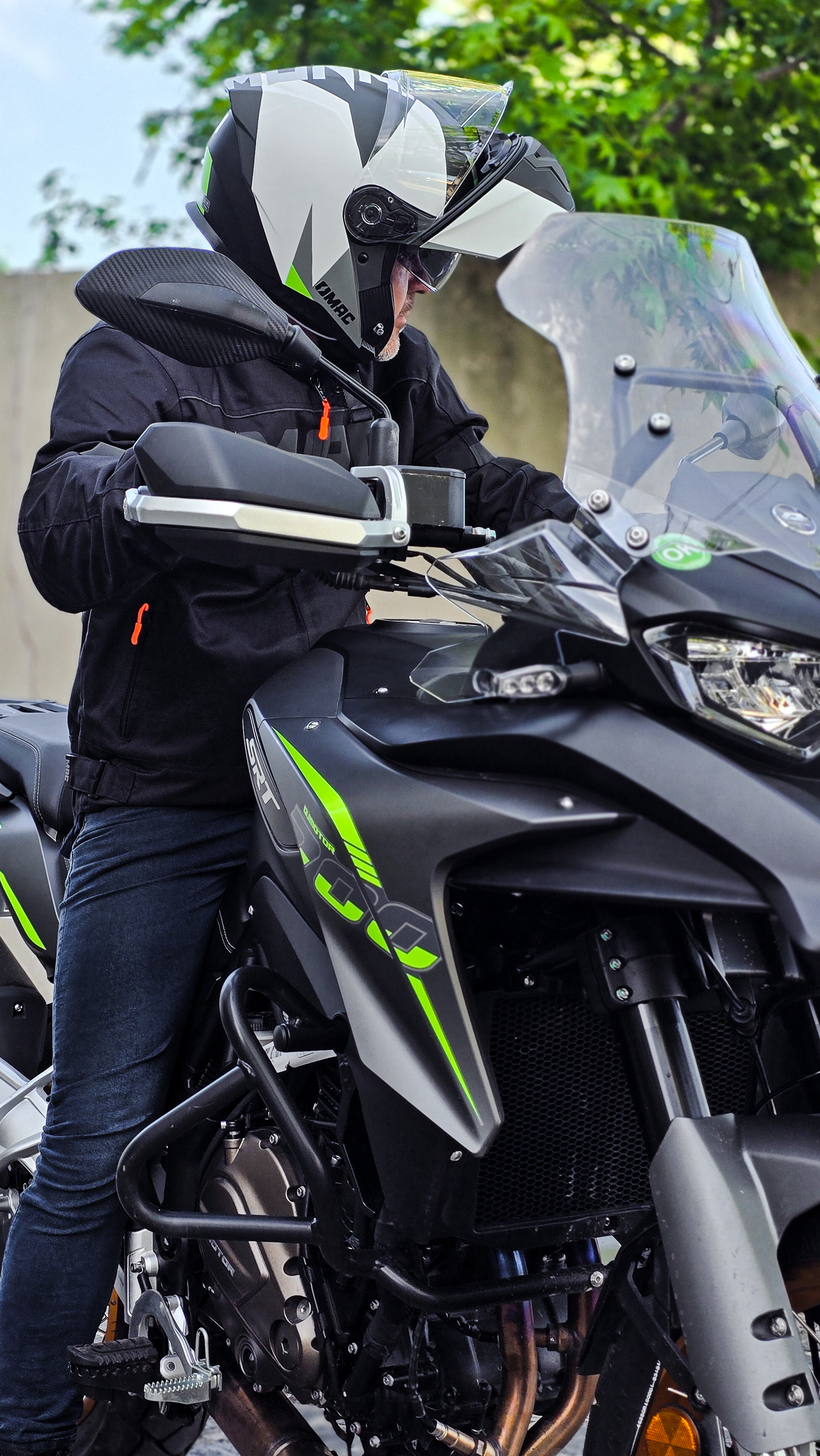 BLAZE MONARCH YLW-13-2.jpg