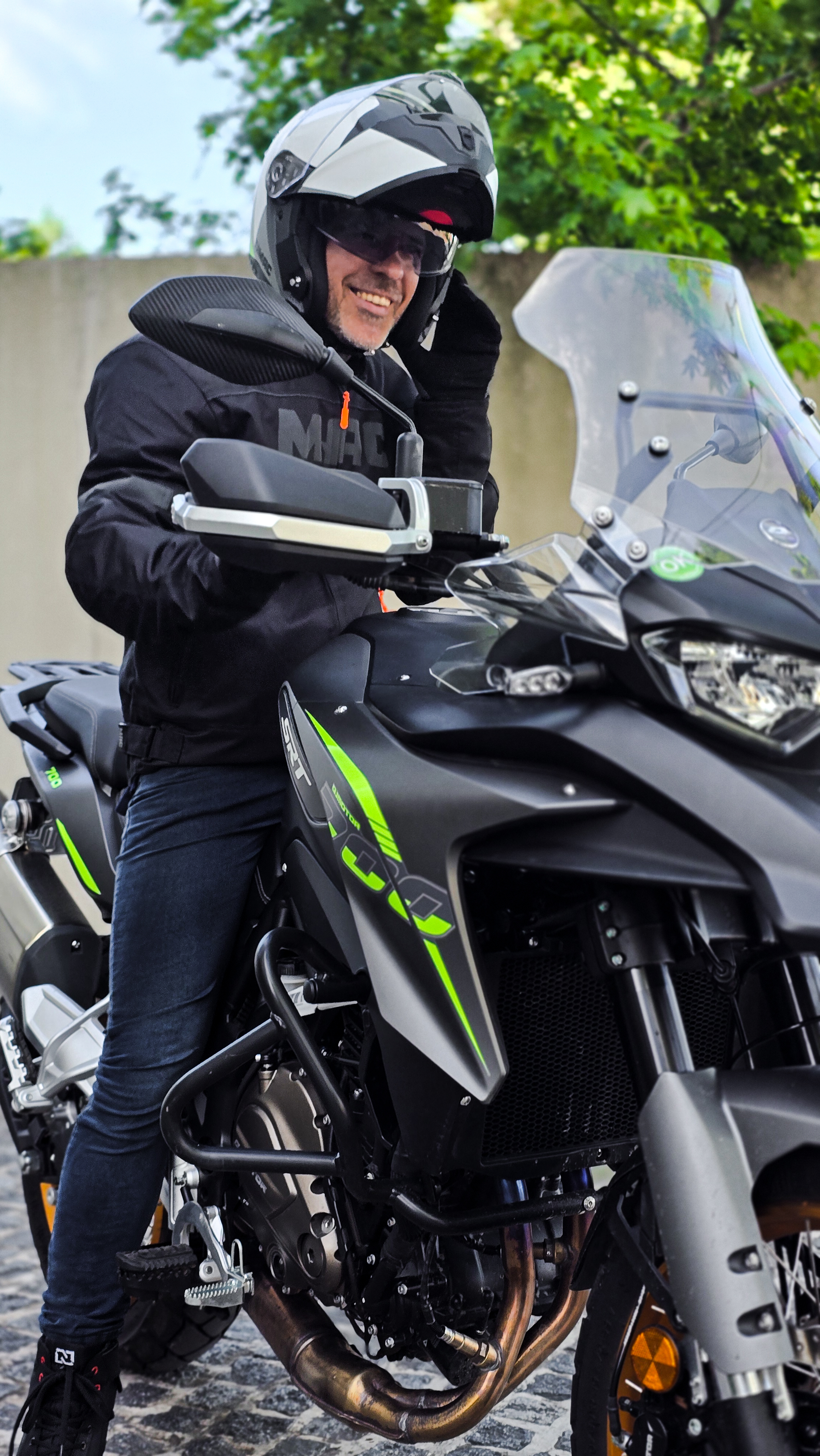 BLAZE MONARCH YLW-14-2.jpg