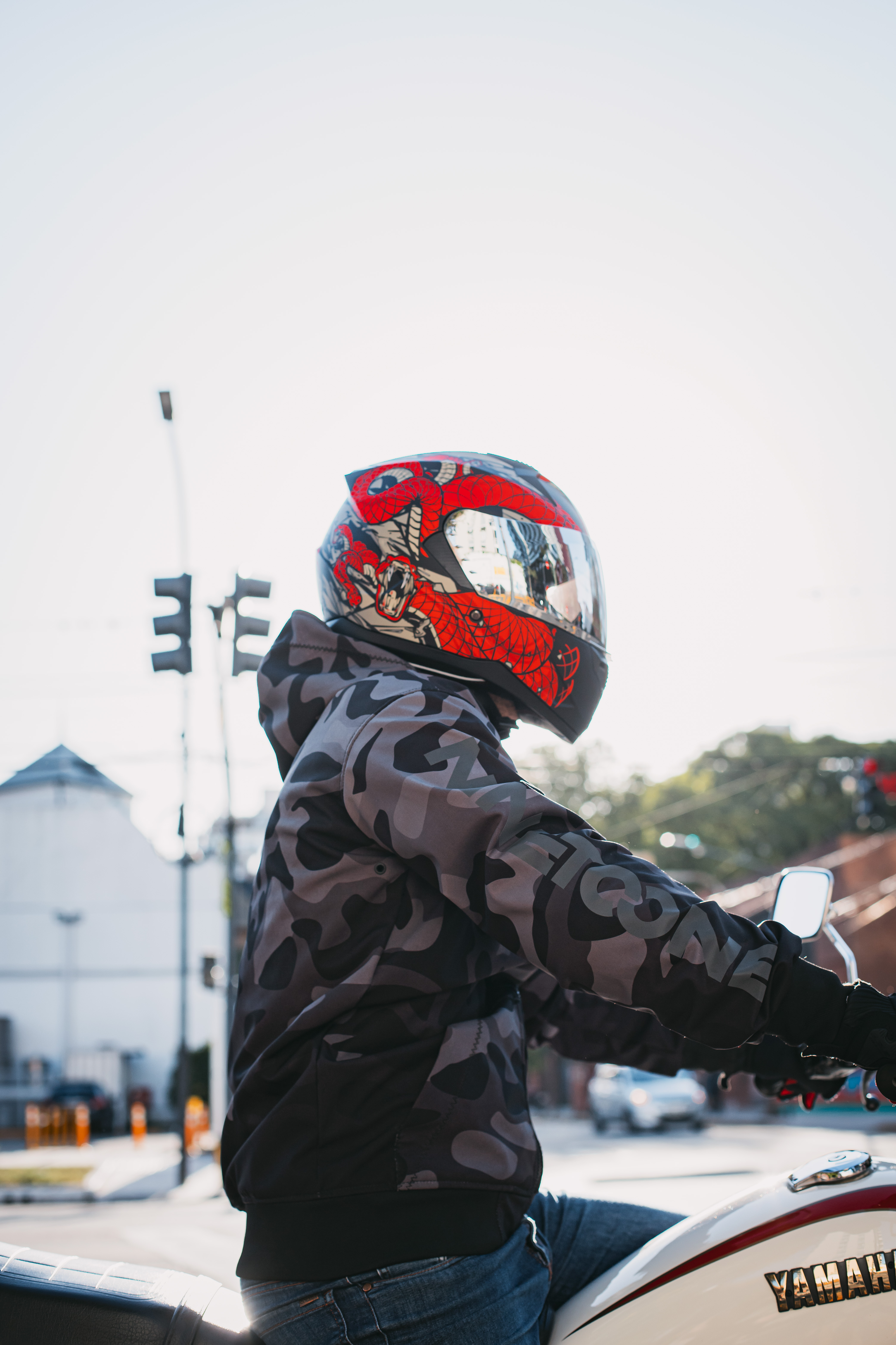 LANZAMIENTO MAC 23.DIAGONAL B.205.jpg