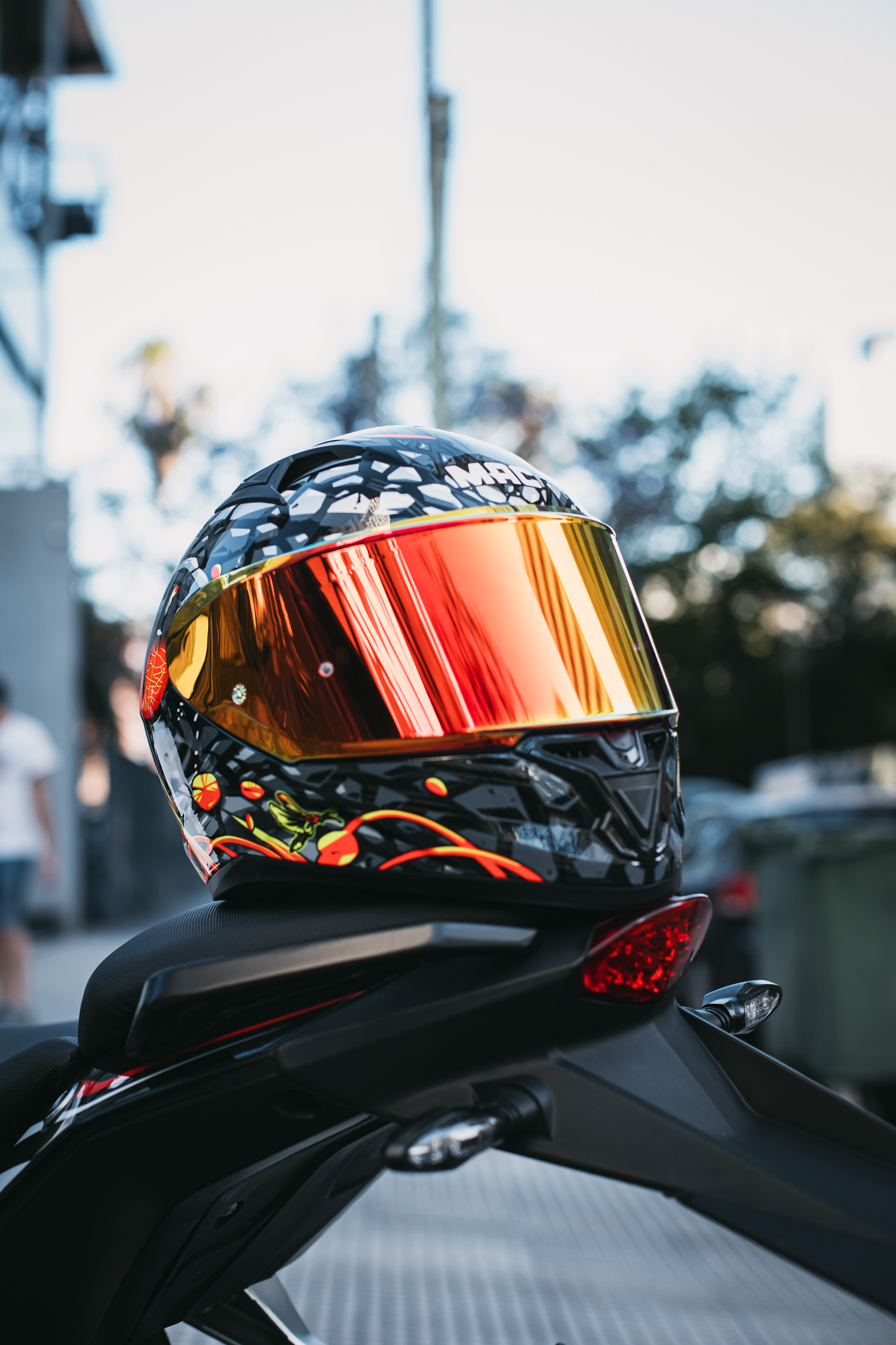 LANZAMIENTO MAC 23.DIAGONAL B.16.jpg